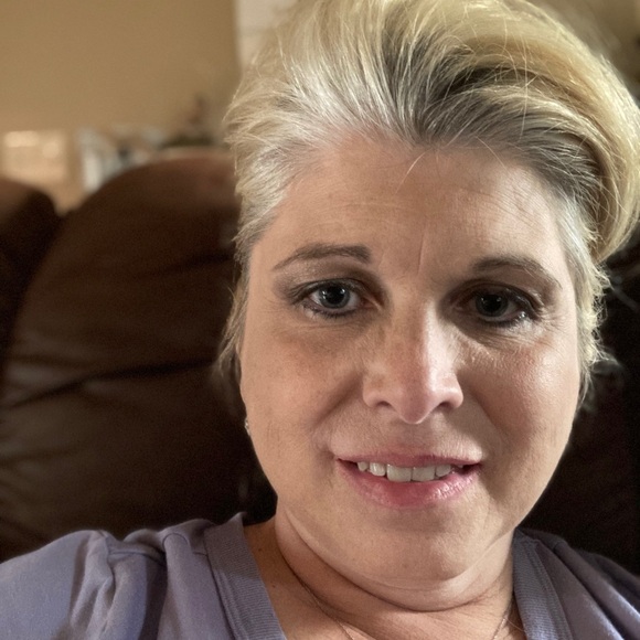 Meet your Posher, Regina - Picture 1 of 14